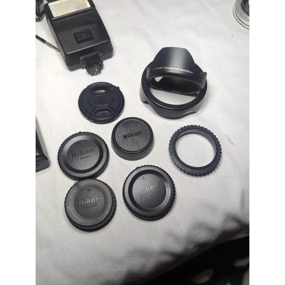 Huge Lot Vintage Camera Equipment Kodak Polaroid Cannon Flashes Cameras Lenses - Picture 7 of 15